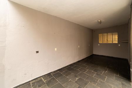 Casa à venda com 360m², 5 quartos e 5 vagas Casa à venda com 360m², 5 quartos e 5 vagasÁrea externa