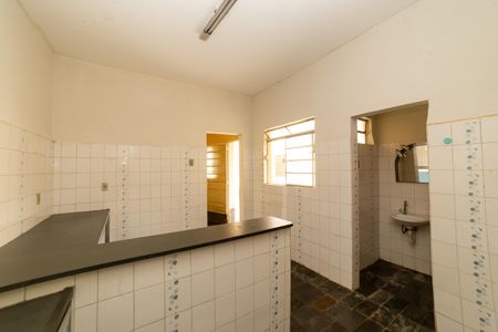 Casa à venda com 360m², 5 quartos e 5 vagas Casa à venda com 360m², 5 quartos e 5 vagasCozinha 2