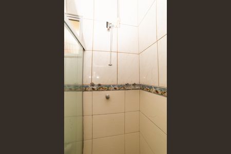 Casa à venda com 360m², 5 quartos e 5 vagas Casa à venda com 360m², 5 quartos e 5 vagasBanheiro Social