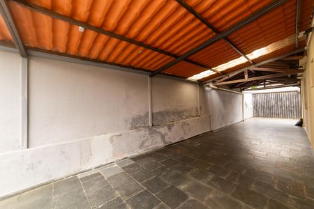 Casa à venda com 360m², 5 quartos e 5 vagas Casa à venda com 360m², 5 quartos e 5 vagasGaragem