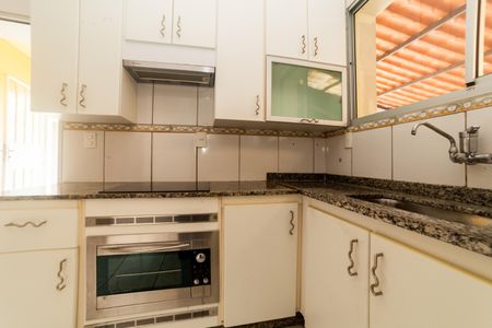 Casa à venda com 360m², 5 quartos e 5 vagas Casa à venda com 360m², 5 quartos e 5 vagasCozinha 1