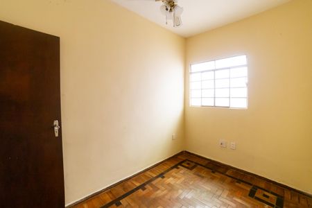 Casa à venda com 360m², 5 quartos e 5 vagas Casa à venda com 360m², 5 quartos e 5 vagasQuarto 2