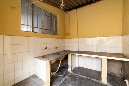 Casa à venda com 360m², 5 quartos e 5 vagas Casa à venda com 360m², 5 quartos e 5 vagasÁrea de Serviço 2