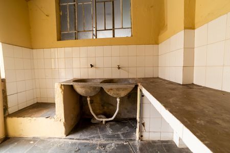 Casa à venda com 360m², 5 quartos e 5 vagas Casa à venda com 360m², 5 quartos e 5 vagasÁrea de Serviço 2