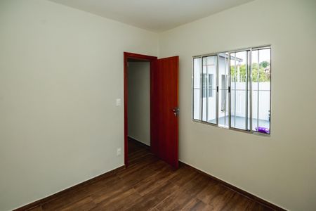 Quarto 2 de casa para alugar com 2 quartos, 89m² em Santa Monica, Belo Horizonte