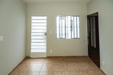 Sala de casa para alugar com 2 quartos, 89m² em Santa Monica, Belo Horizonte