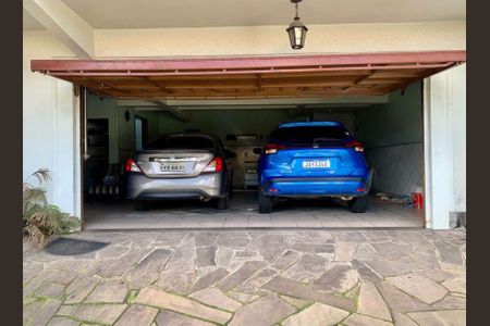 Garagem de casa para alugar com 3 quartos, 225m² em Pinheiro, São Leopoldo