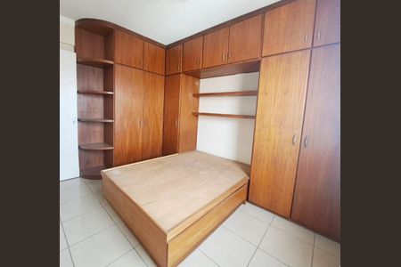 Quarto 2 de apartamento para alugar com 2 quartos, 65m² em Jaguaribe, Osasco