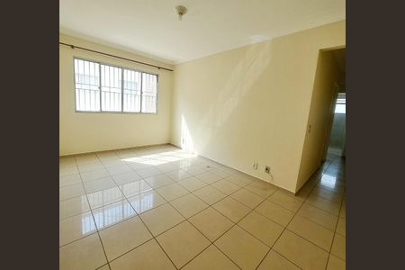 Sala de apartamento para alugar com 2 quartos, 65m² em Jaguaribe, Osasco