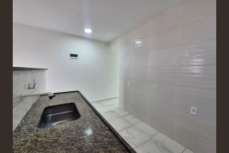Casa de condomínio à venda com 50m², 1 quarto e 1 vaga Casa de condomínio à venda com 50m², 1 quarto e 1 vagaCozinha