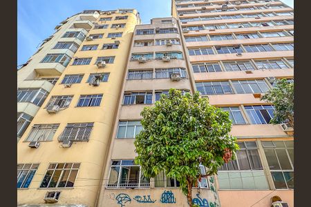 Apartamento à venda com 45m², 1 quarto e sem vagaFachada
