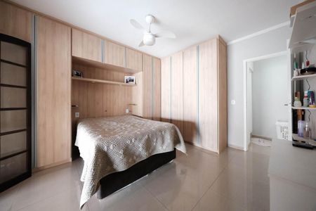 Casa à venda com 120m², 2 quartos e 2 vagasQuarto 2