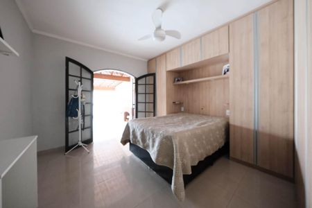 Casa à venda com 120m², 2 quartos e 2 vagasQuarto 2