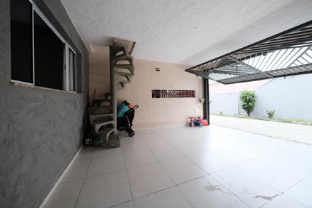 Casa à venda com 120m², 2 quartos e 2 vagasGaragem