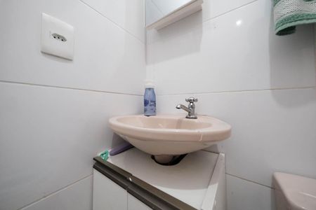 Casa à venda com 120m², 2 quartos e 2 vagasBanheiro 2