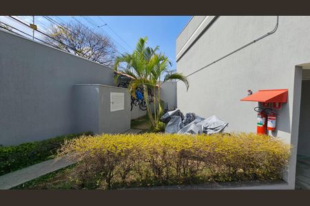 Casa de condomínio à venda com 65m², 2 quartos e 1 vaga Casa de condomínio à venda com 65m², 2 quartos e 1 vagaÁrea comum