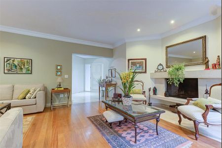 Casa à venda com 4 quartos, 622m² em Jardim Cordeiro, São Paulo