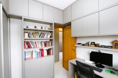 Apartamento à venda com 164m², 3 quartos e 2 vagasQuarto 1