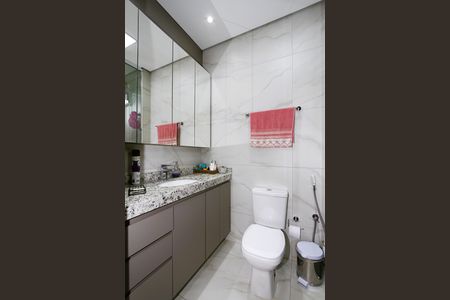 Apartamento à venda com 164m², 3 quartos e 2 vagasBanheiro da Suíte