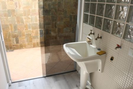 Casa à venda com 250m², 4 quartos e 4 vagasÁrea de Serviço