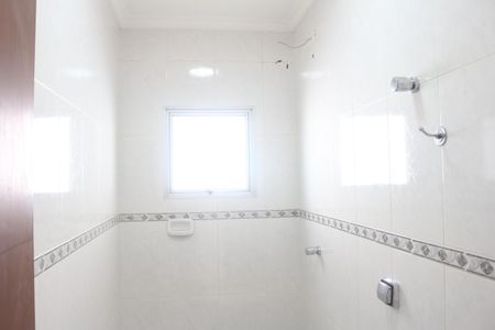 Casa à venda com 250m², 4 quartos e 4 vagasBanheiro Social