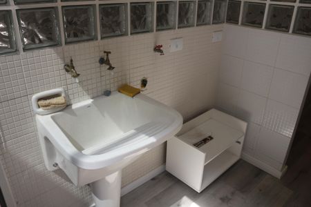 Casa à venda com 250m², 4 quartos e 4 vagasÁrea de Serviço