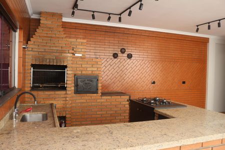 Casa à venda com 250m², 4 quartos e 4 vagasQuintal