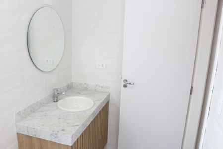 Casa à venda com 250m², 4 quartos e 4 vagasBanheiro da Suíte 2