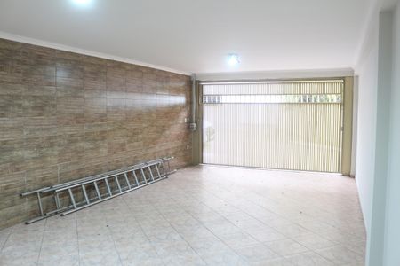 Casa à venda com 250m², 4 quartos e 4 vagasGaragem
