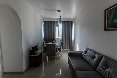 Sala de apartamento para alugar com 2 quartos, 75m² em Costa Azul, Salvador