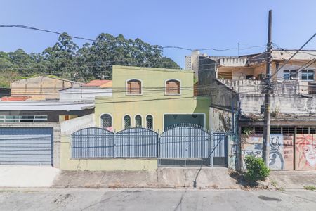 Casa à venda com 250m², 4 quartos e 6 vagas Casa à venda com 250m², 4 quartos e 6 vagasQuarto 3 - Suíte