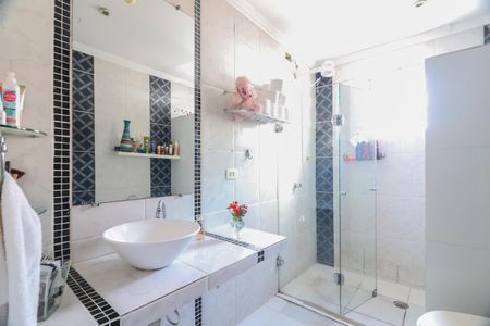 Casa à venda com 250m², 4 quartos e 6 vagas Casa à venda com 250m², 4 quartos e 6 vagasQuarto 3 - Suíte