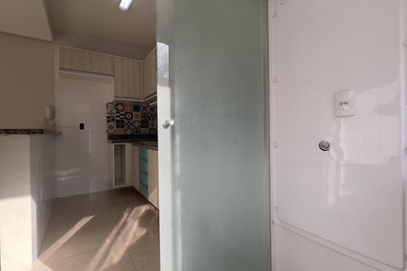 Apartamento para alugar com 47m², 2 quartos e 1 vaga Apartamento para alugar com 47m², 2 quartos e 1 vagaCozinha e Área de Serviço
