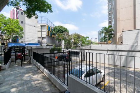 Apartamento para alugar com 67m², 2 quartos e 1 vaga Apartamento para alugar com 67m², 2 quartos e 1 vagaEntrada