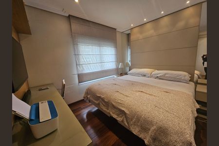 Apartamento à venda com 161m², 3 quartos e 3 vagasSuíte 2