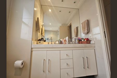 Apartamento à venda com 161m², 3 quartos e 3 vagasBanheiro da Suíte 2