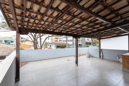 Apartamento para alugar com 120m², 3 quartos e 1 vaga Apartamento para alugar com 120m², 3 quartos e 1 vagaCobertura