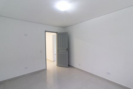 Quarto 2 de casa para alugar com 2 quartos, 90m² em Vila Imperio, São Paulo