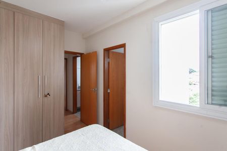 Apartamento à venda com 150m², 3 quartos e 2 vagas Apartamento à venda com 150m², 3 quartos e 2 vagasSuíte