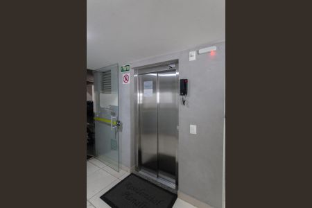 Apartamento à venda com 150m², 3 quartos e 2 vagas Apartamento à venda com 150m², 3 quartos e 2 vagasElevador