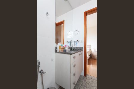 Apartamento à venda com 150m², 3 quartos e 2 vagas Apartamento à venda com 150m², 3 quartos e 2 vagasBanheiro da Suíte