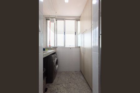 Apartamento à venda com 150m², 3 quartos e 2 vagas Apartamento à venda com 150m², 3 quartos e 2 vagasÁrea de Serviço