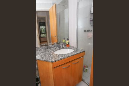 Apartamento à venda com 62m², 2 quartos e 1 vaga Apartamento à venda com 62m², 2 quartos e 1 vagaBanheiro Social