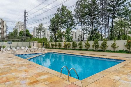 Apartamento à venda com 62m², 2 quartos e 1 vaga Apartamento à venda com 62m², 2 quartos e 1 vagaÁrea comum - Piscina