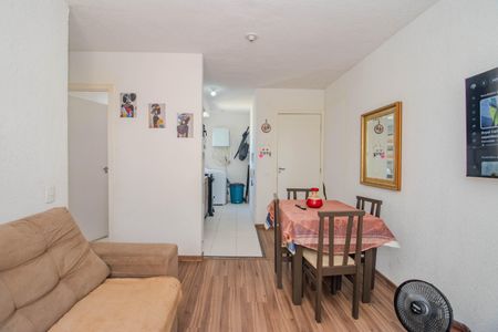 Sala de apartamento para alugar com 2 quartos, 42m² em Rubem Berta, Porto Alegre