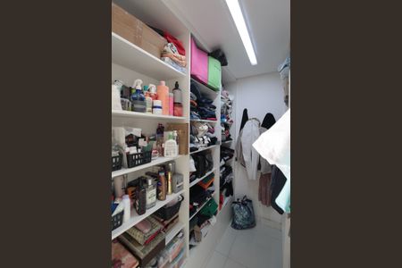 Apartamento à venda com 95m², 3 quartos e 2 vagasCloset da Suite