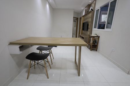 Apartamento à venda com 50m², 2 quartos e 1 vaga Apartamento à venda com 50m², 2 quartos e 1 vagaSala