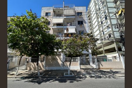 Apartamento para alugar com 60m², 2 quartos e 1 vagaFachada
