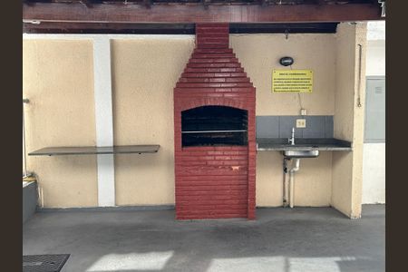 Apartamento para alugar com 60m², 2 quartos e 1 vagaÁrea comum - Churrasqueira