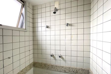 Apartamento à venda com 73m², 2 quartos e 2 vagas Apartamento à venda com 73m², 2 quartos e 2 vagasBanheiro da Suíte